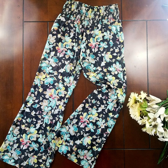 American Rag Pants - $11 TODAY American Rag Floral Palazzo Wide Pants
